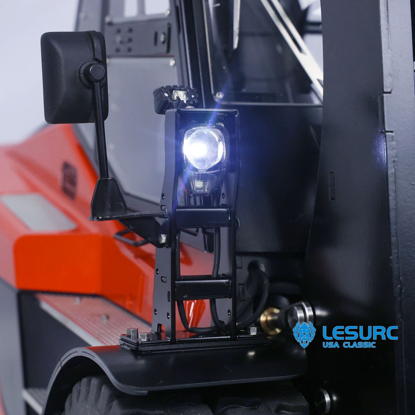 LESU AOUE LD160S 1/14 Metal Hydraulic RC Forklift FlySky ST8 Remote Controller and SR12 Receiver 6 Ways Reversing Valve Sound Light System
