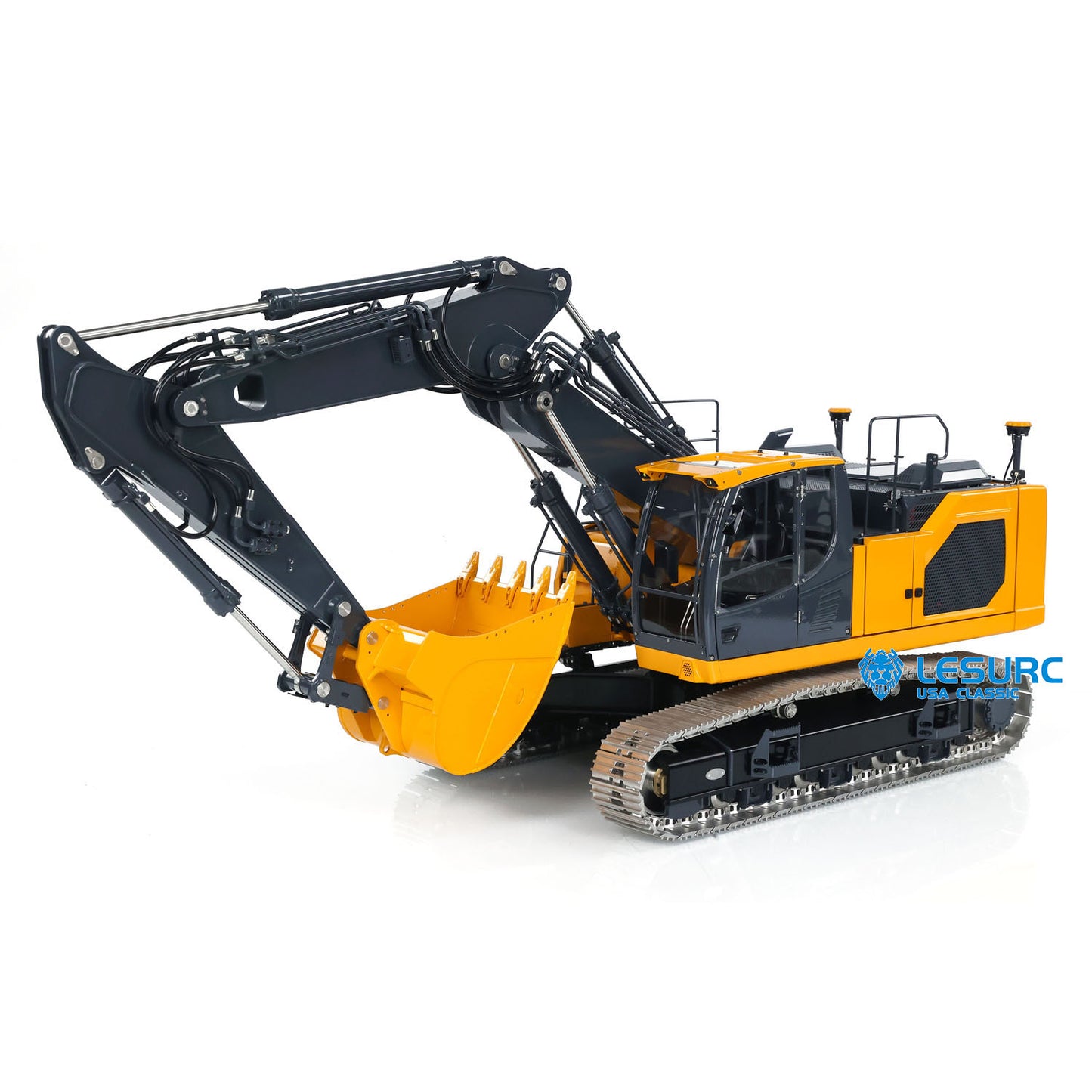 3-Section Arm LESU Metal 1/14 Hydraulic RC Excavator LR945 Radio Control Diggers Simulation Engineering Vehicle Model Light Servo