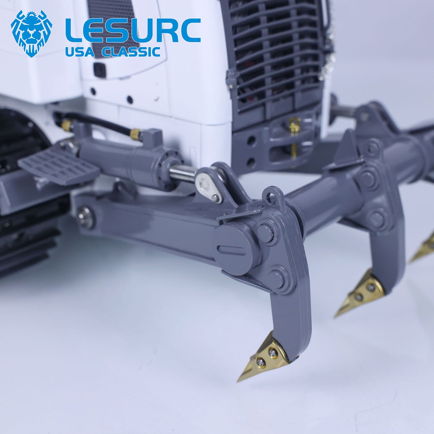 LESU LR636 1/14 Metal Hydraulic RC Loader B0014 with 4CH Reversing Valve Rear Lifting Hook Decal for Engineering Vehicle Enthusiast