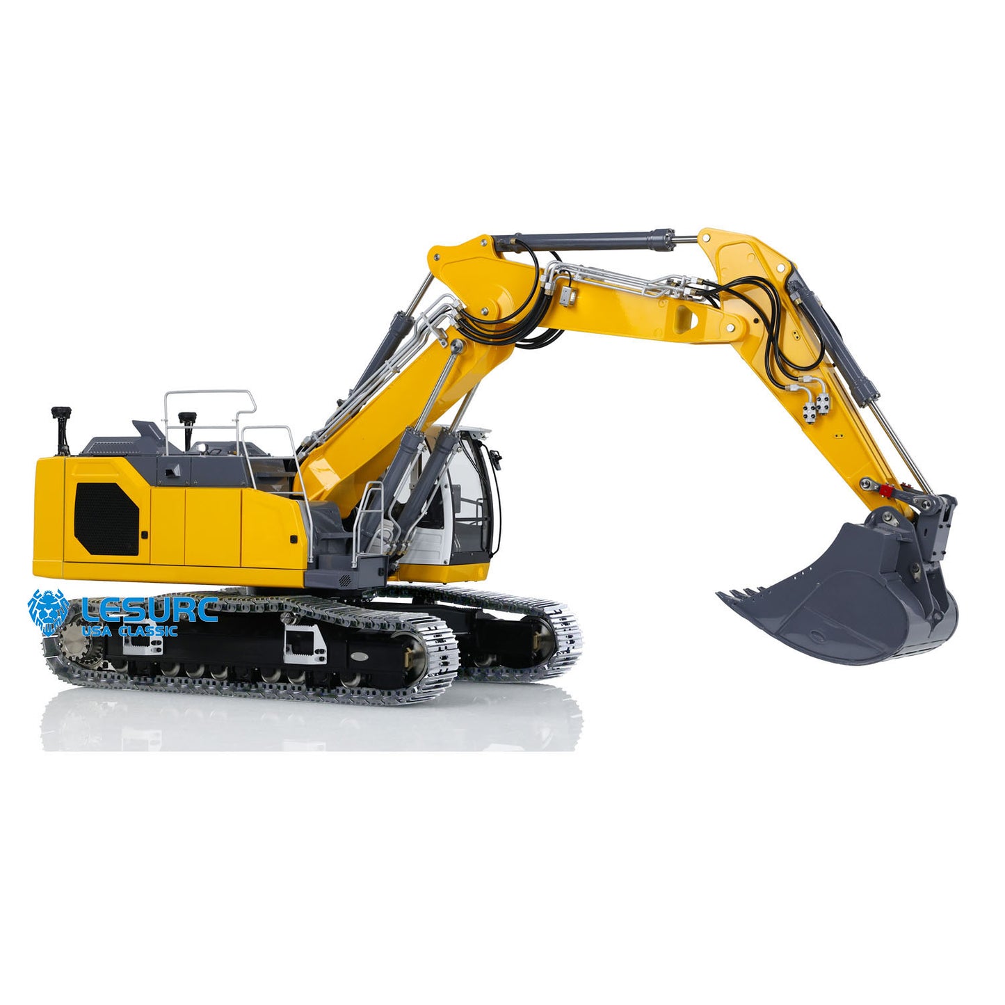 LESU Aoue-LR945 1/14 Metal RC Hydraulic Excavator B0017 3 Arms Digger Model with Light System for Construction Vehicle Model Hobbyists