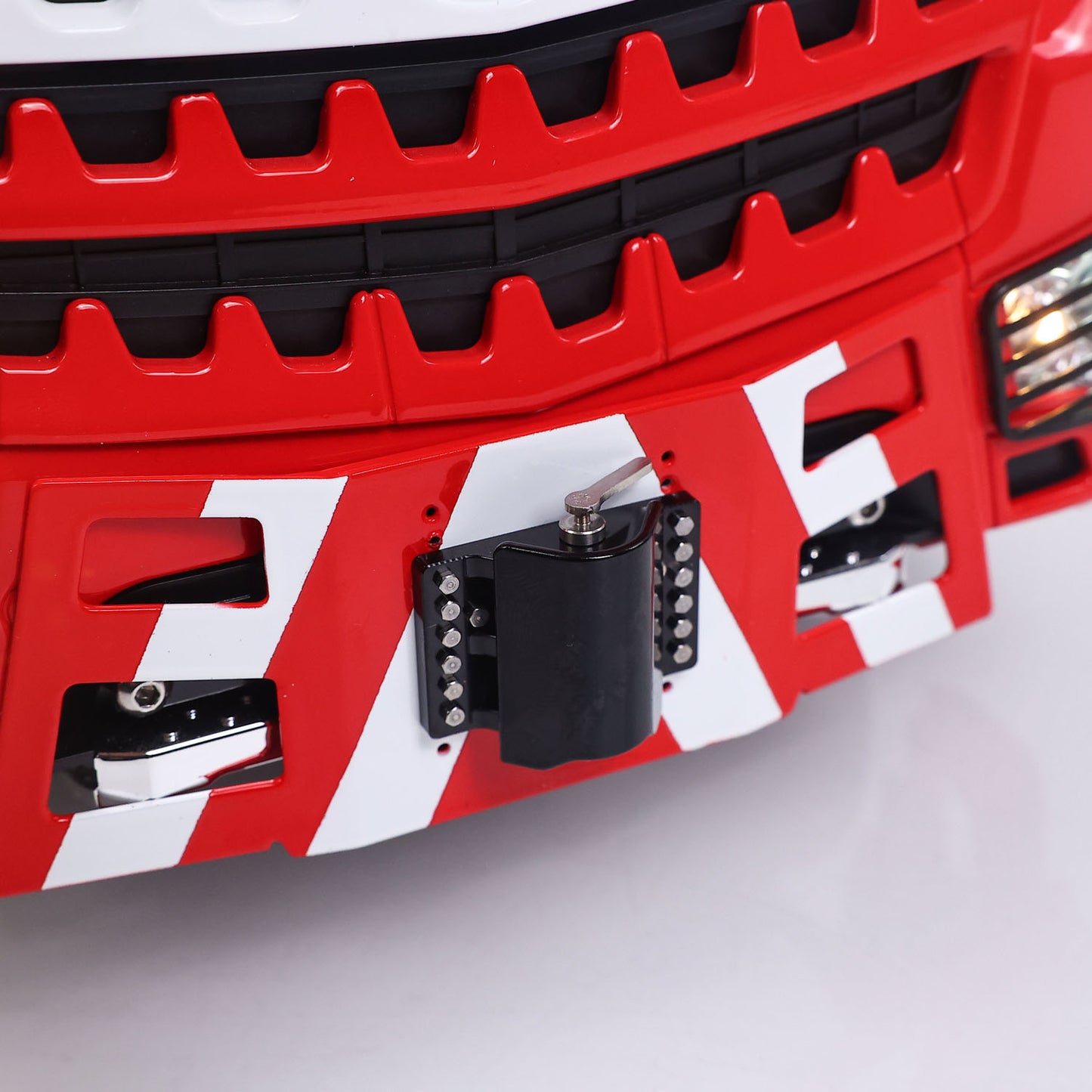 IN STOCK 1/14 LESU 8*8 3 Speed Highline RC Tractor Truck Metal Heavy-duty Chassis DIY RC Cabin W/ Motor Smoke Unit Light Sound Radio
