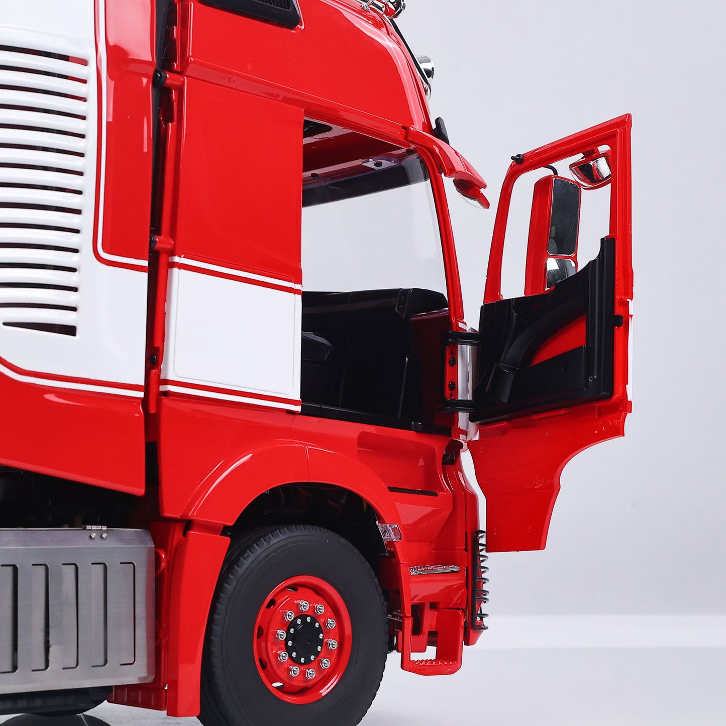 IN STOCK 1/14 LESU 8*8 3 Speed Highline RC Tractor Truck Metal Heavy-duty Chassis DIY RC Cabin W/ Motor Smoke Unit Light Sound Radio