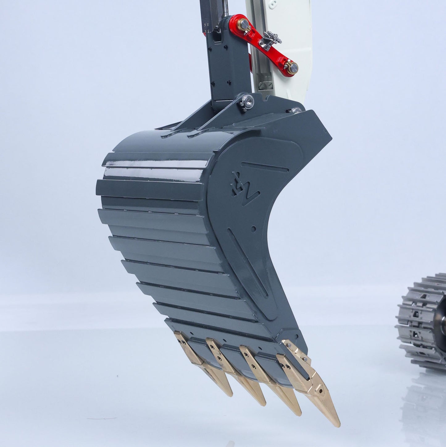 926MM Metal LESU 1/14 3 Arms RC Hydraulic Excavator LR956 Remote Control Digger Model Vehicle Dual Pump System 7CH Valve Light