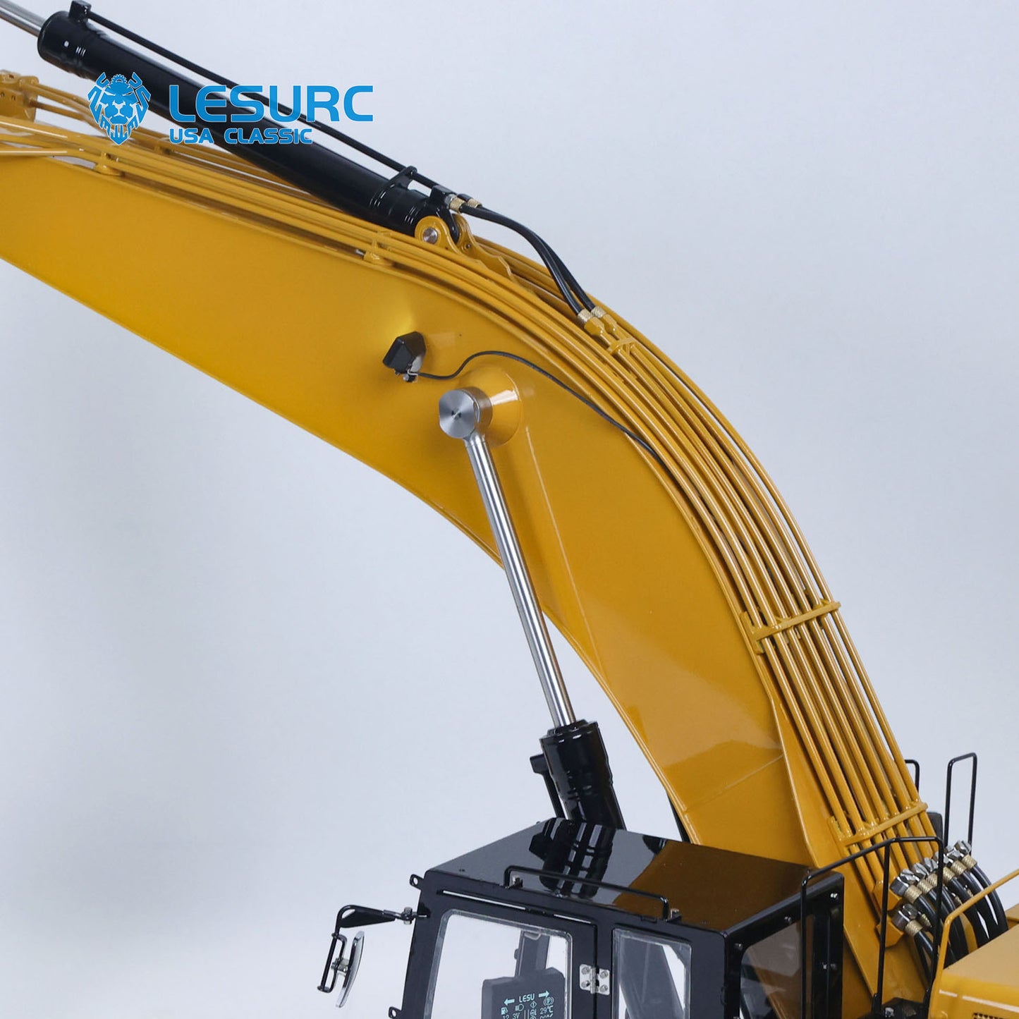 LESU C374F 1/14 Metal Hydraulic RC Excavator B0001 PNP/RTR Real Construction Truck Model with Light System for Model Enthusiast Weekend Outdoor Fun