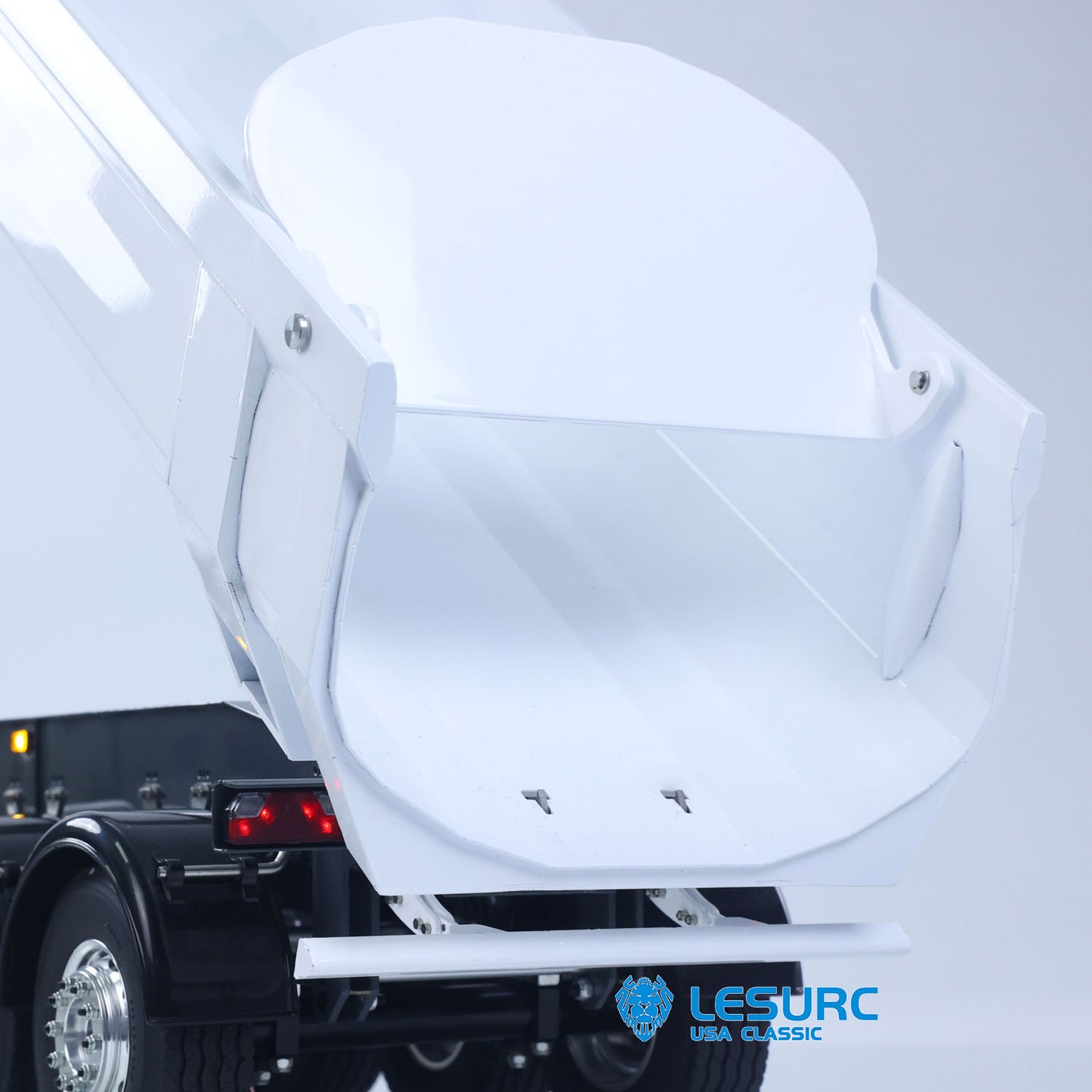 LESU A0069 1/14 Metal RC Trailer with Electric Legs Taillight Clearance Lamp for RC Tractor Truck Construction Vehicle Enthusiast