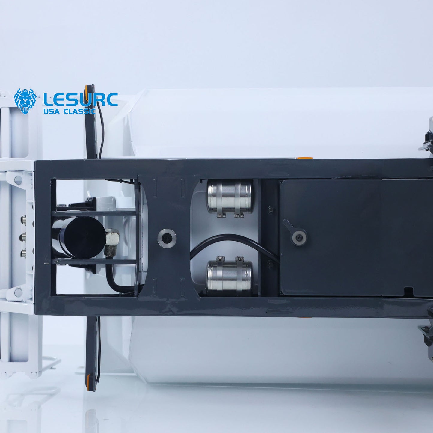 LESU A0069 1/14 Metal RC Trailer with Electric Legs Taillight Clearance Lamp for RC Tractor Truck Construction Vehicle Enthusiast