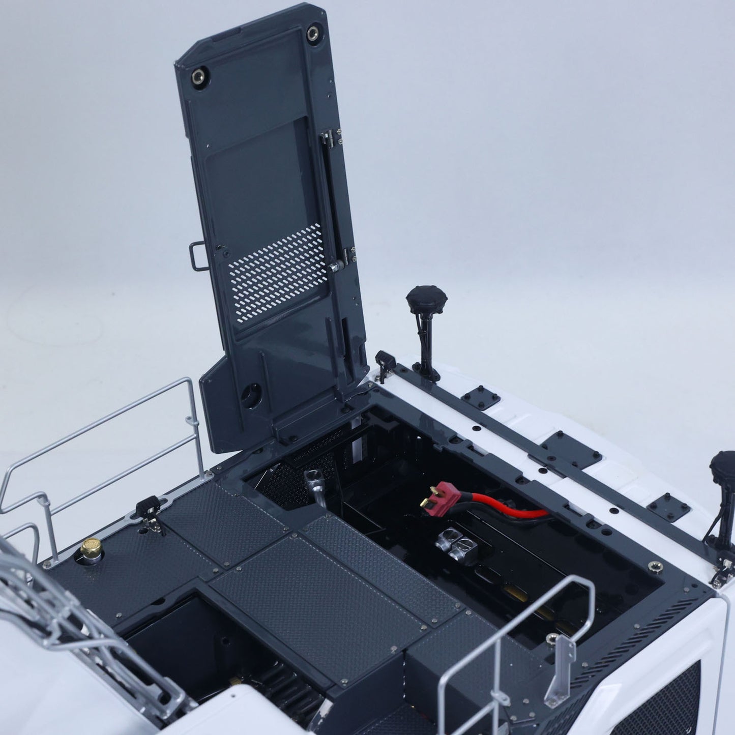 LESU AOUE LR945 1/14 RC Metal Hydraulic Tracks Excavator Long Arm Digger Model PL18EV LITE Radio System 7CH Reversing Valve