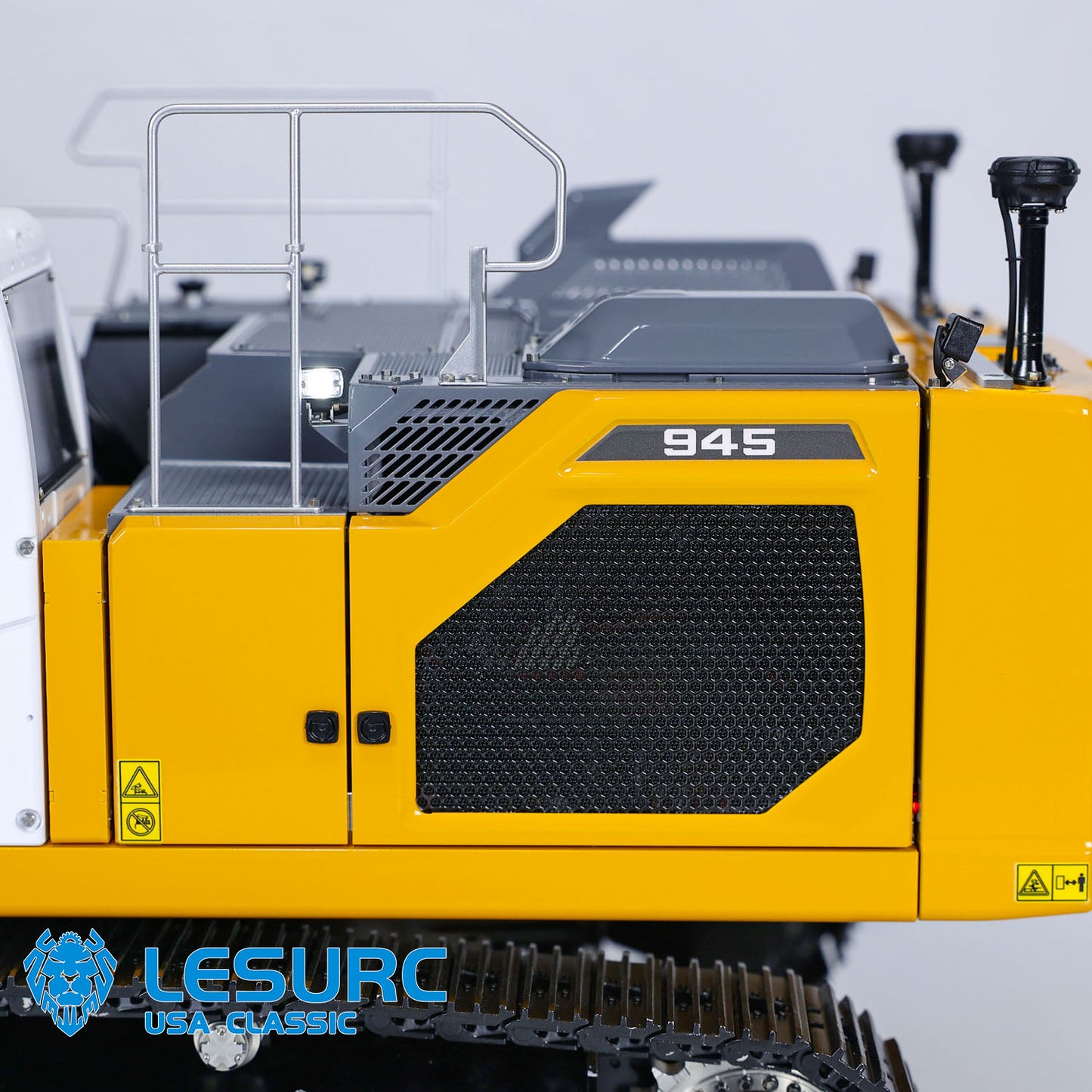 LESU LR945 1/14 RC Hydraulic Excavator 7CH Reversing Valves Digger with PL18EVLite Radio Controller Light System for Construction Vehicles Enthusiast