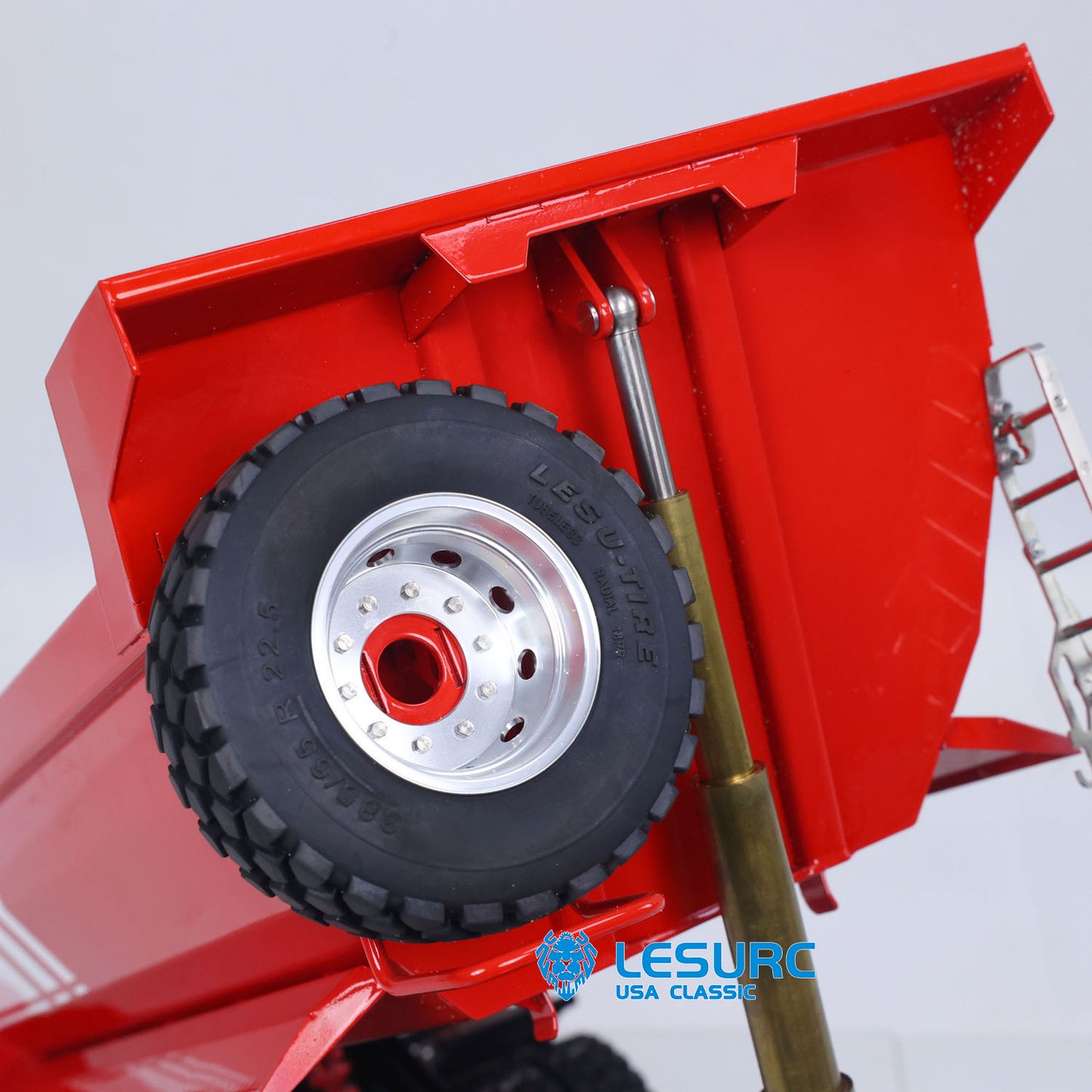 LESU Z0032 1/14 Metal 6x6 Hydraulic RC Dump Truck 2 Speed Transmission Differential Lock Axles Sound Light for Engineering Vehicle Enthusiast
