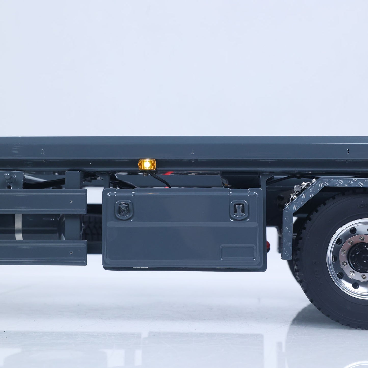 Finished 1/14 Metal RC Trailer A0065 Model Front Wheel Steerable for LESU Radio Controlled Hydraulic Roll on off Dumper Tipper