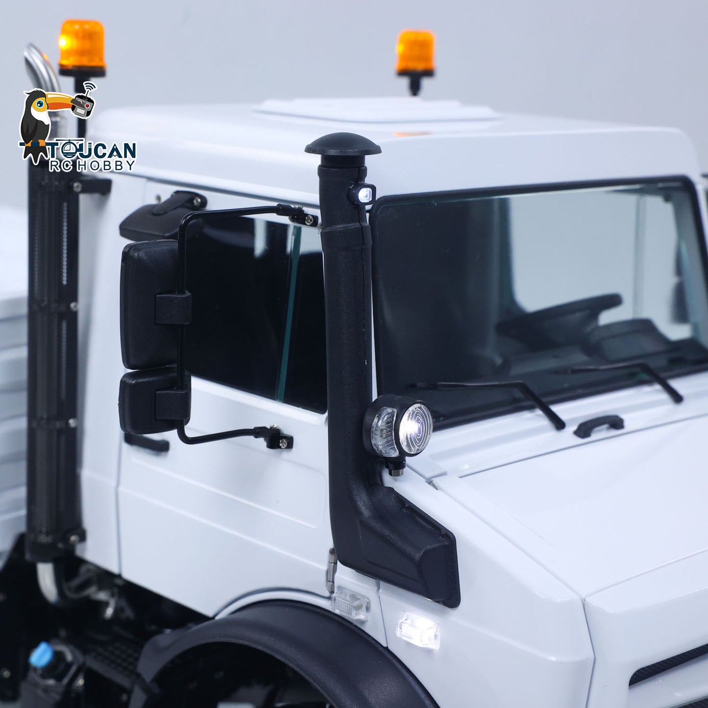 LESU U4023 4X4 1/14 RC Off Road Vehicle Metal ATV Light Truck MT44023 Model Light Sound Wheel Reduction Axle Lock Radio Battery