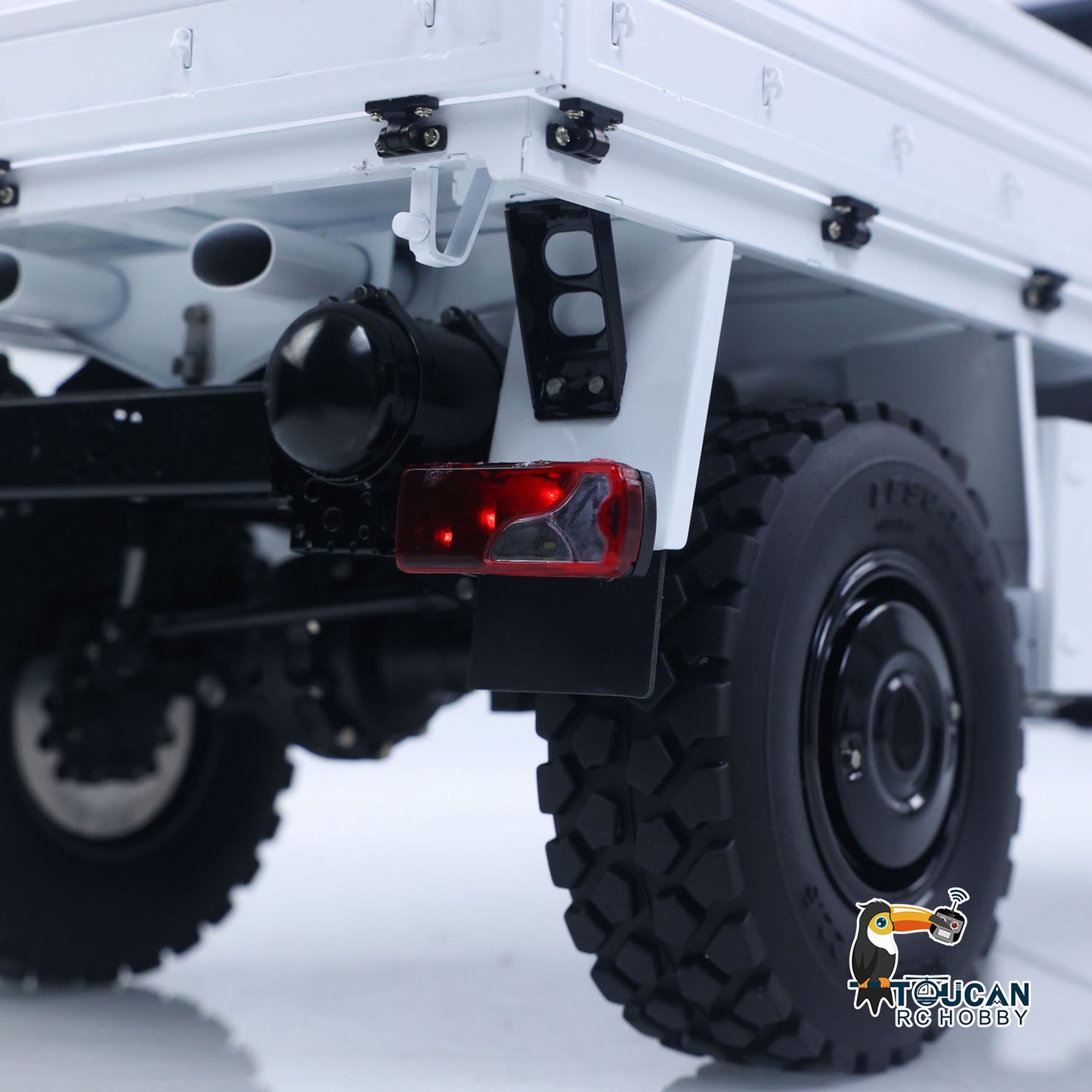 Metal LESU 1/14 RC All Terrain Light Truck U4023 Remote Control Off Road Car MT44023 KIT Model Light Sound Wheel Hub Reduction