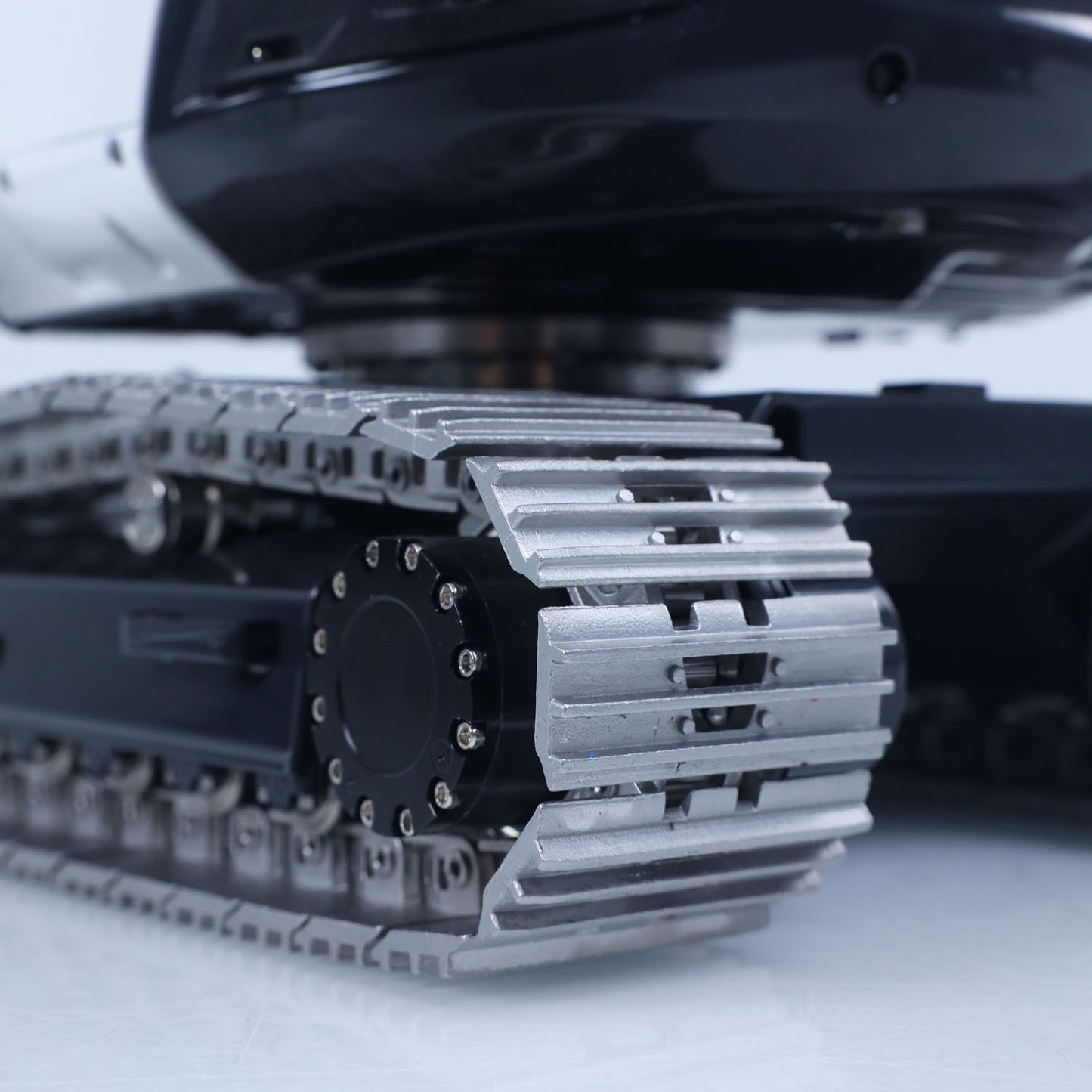 Metal LESU 1/14 Hydraulic RC Excavator MC15 4 Arms Construction Vehicle 9 Ways Valve Dual Pumps Light Sound ST8 Radio System