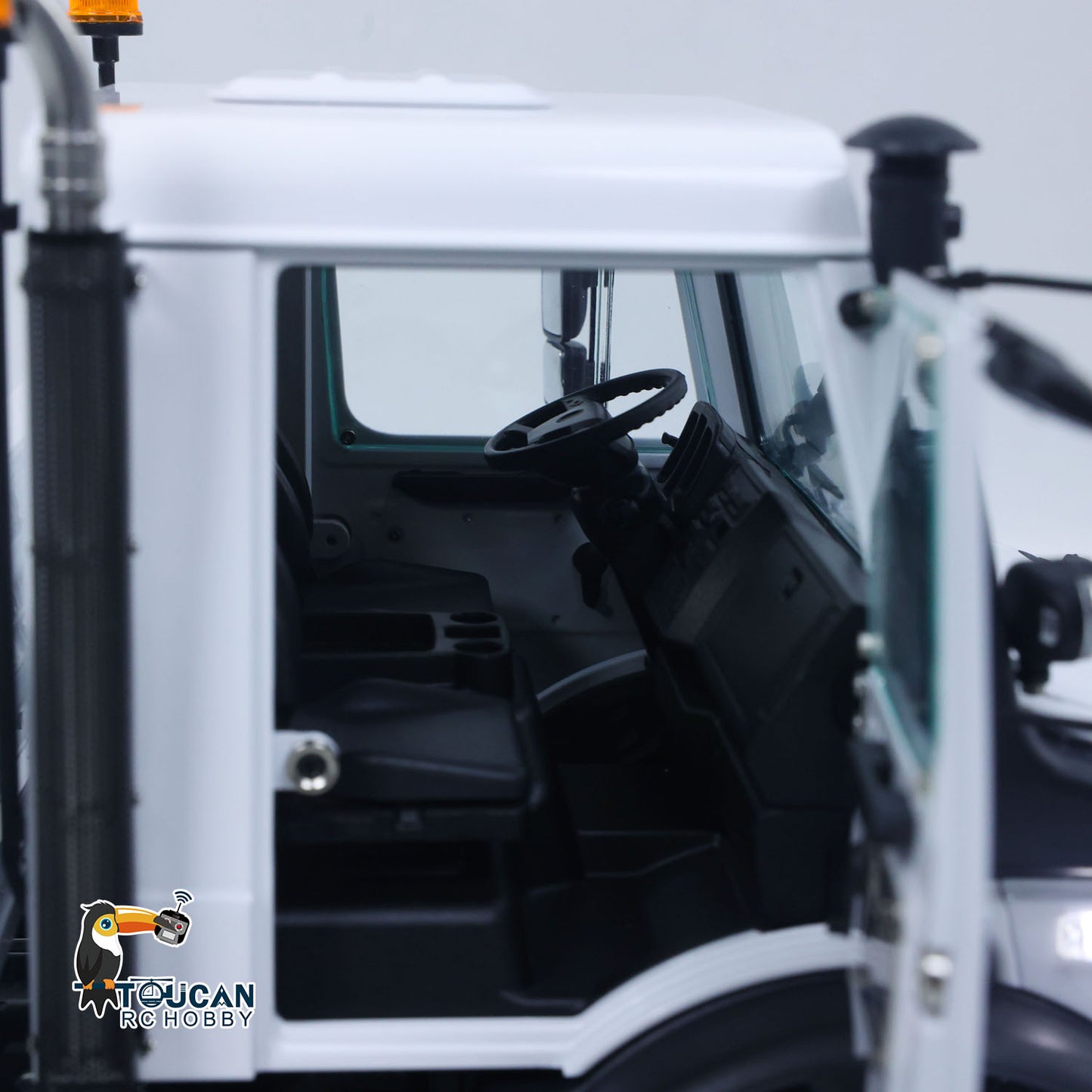 Metal LESU 1/14 RC All Terrain Light Truck U4023 Remote Control Off Road Car MT44023 KIT Model Light Sound Wheel Hub Reduction