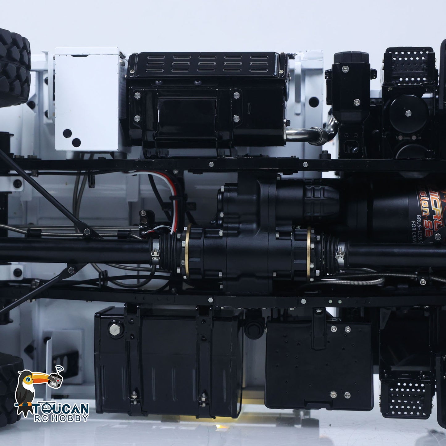 LESU U4023 4X4 1/14 RC Off Road Vehicle Metal ATV Light Truck MT44023 Model Light Sound Wheel Reduction Axle Lock Radio Battery