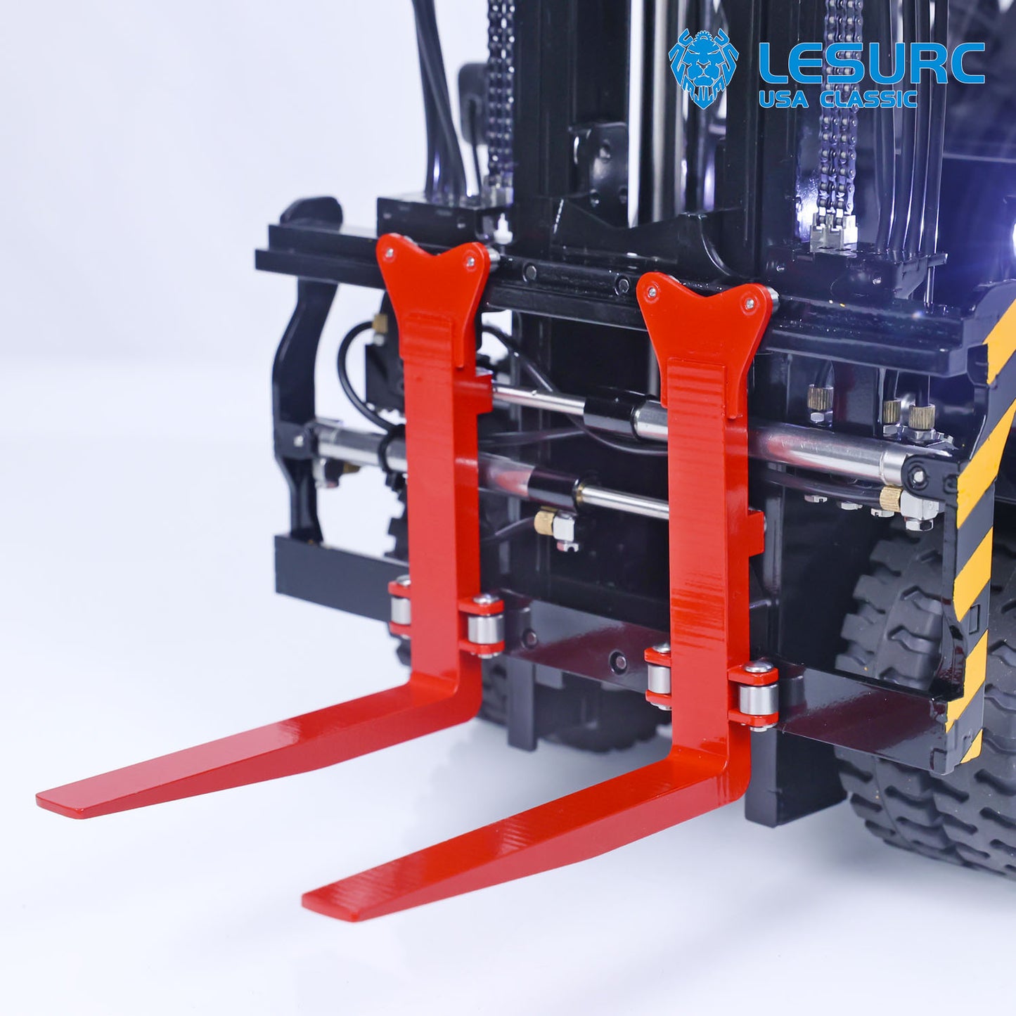 LESU AOUE LD160S 1/14 Metal Hydraulic RC Forklift FlySky ST8 Remote Controller and SR12 Receiver 6 Ways Reversing Valve Sound Light System