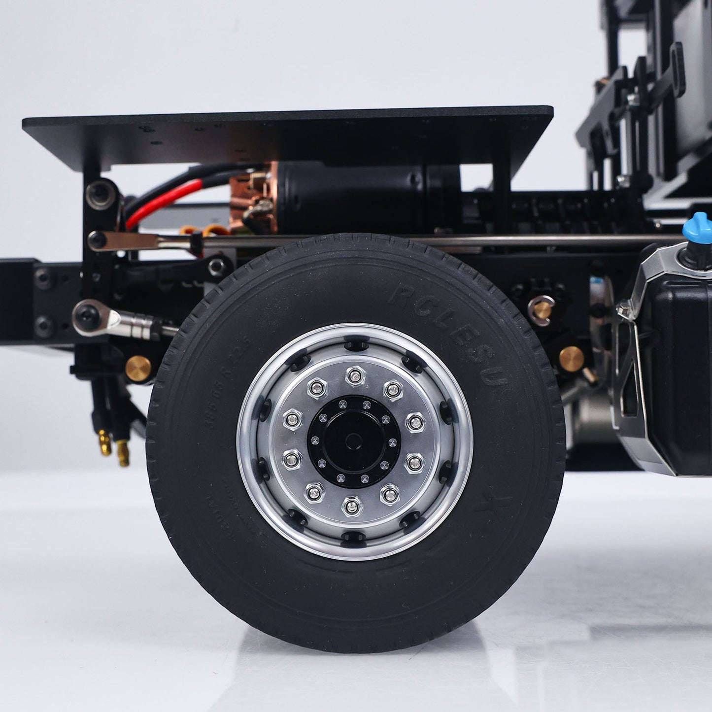 LESU 1/14 8*8 Heavy-duty Metal Chassis RC Highline 1851 3363 Tractor Truck Model W/ 3 Speed Gearbox Motor Servo Equipment Rack