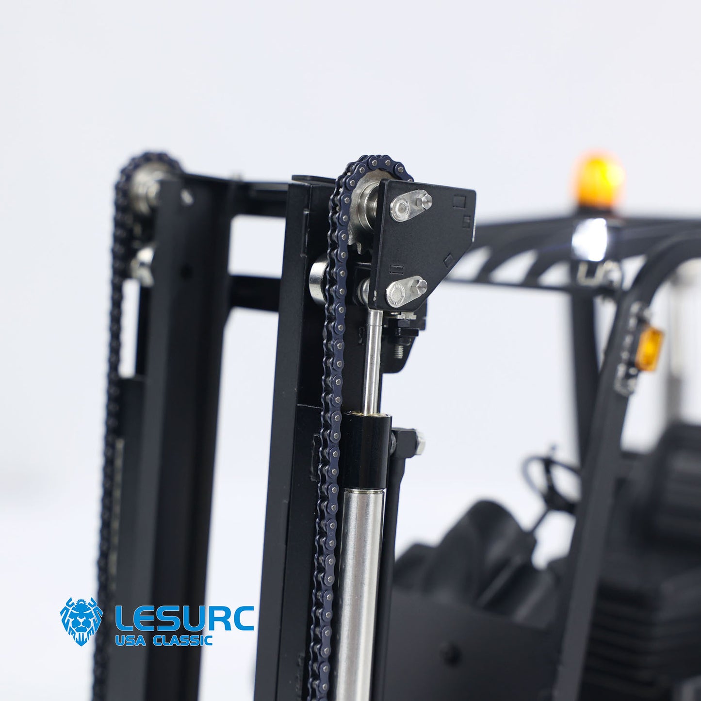 LESU 1/14 Hydraulic RC Forklift Remote Control Fork Lift Truck Transfer Car Model Emulated Engineering Vehicle Light Sound CNC