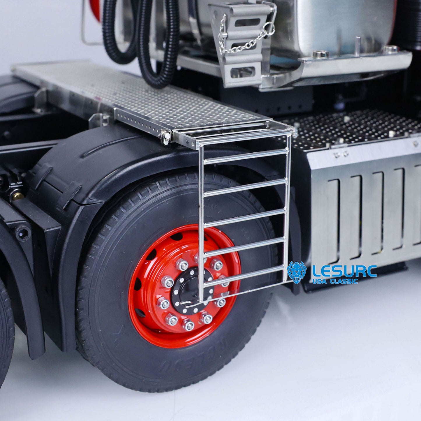 1/14 LESU RC Highline Tractor Truck Heavy-duty Metal Chassis Car Model W/ Lights Sounds Smoke Equipment Rack 3 Speed Gearbox