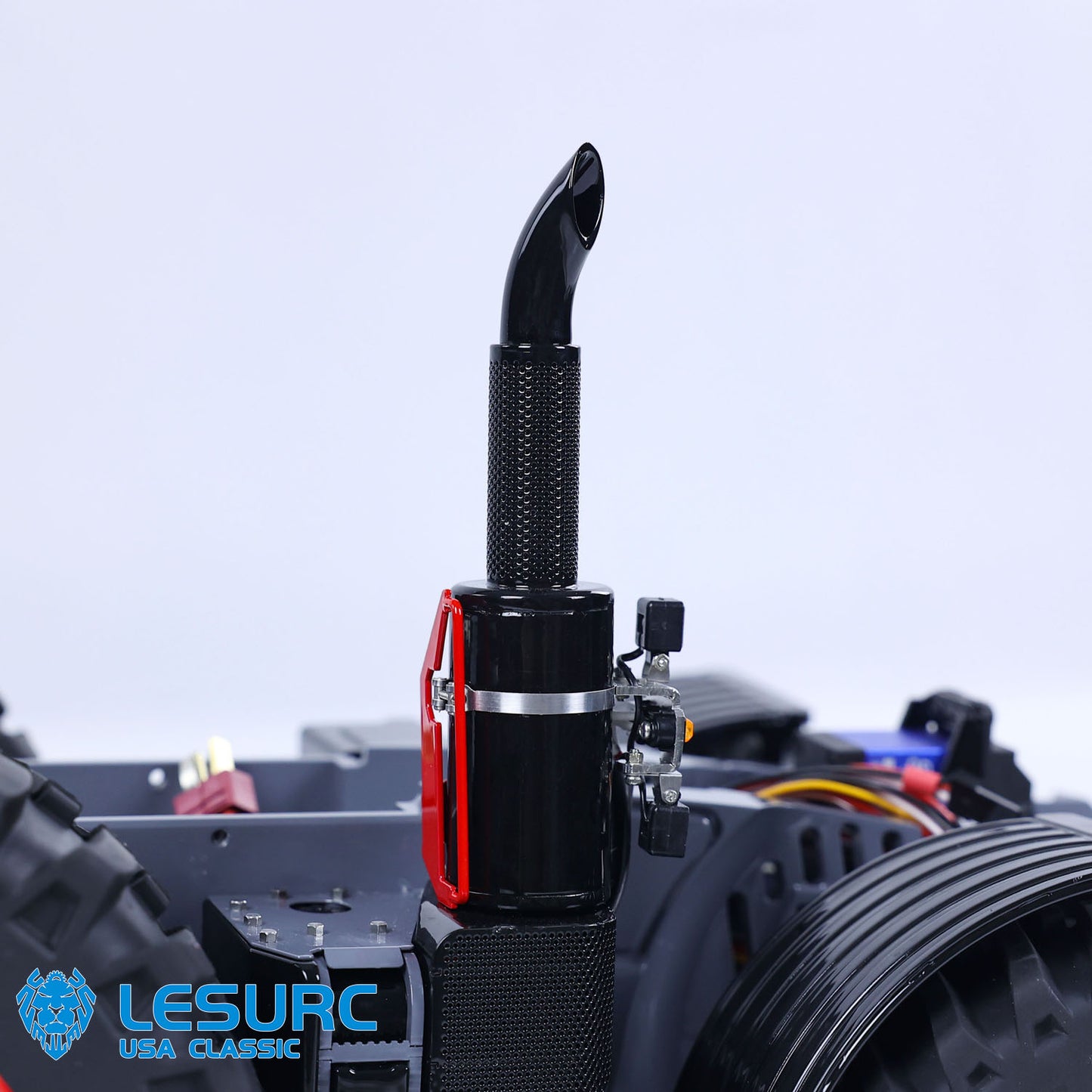 LESU A0005 1/16 4x4 Metal Chassis with Hooks Central Differential Light System for 1050 Walking Tractor Suitable to Scale Model Builders