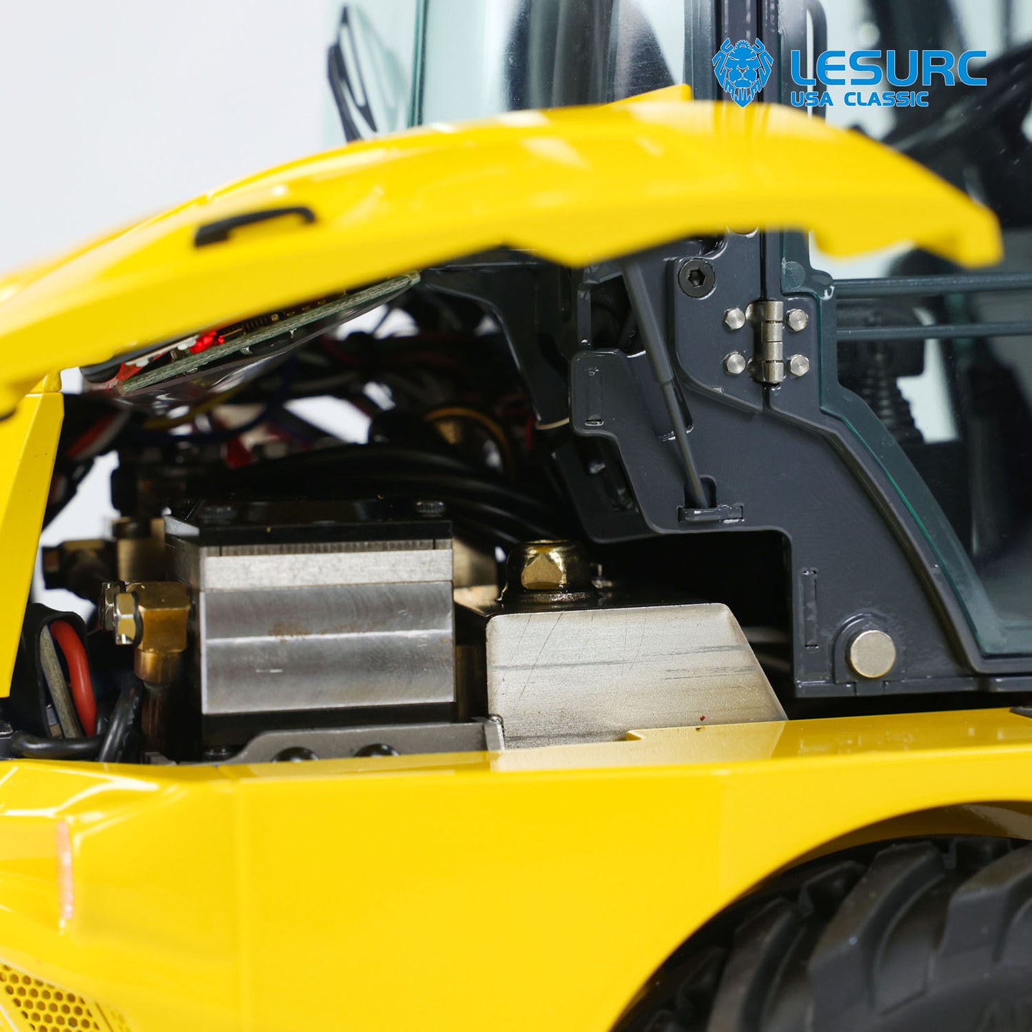 LESU Aoue AT1050 1/14 Metal RC Hydraulic Telescopic Fork Loader A0016 with FlySky I6S Radio Controller Light Sound for Scale Model Collectors