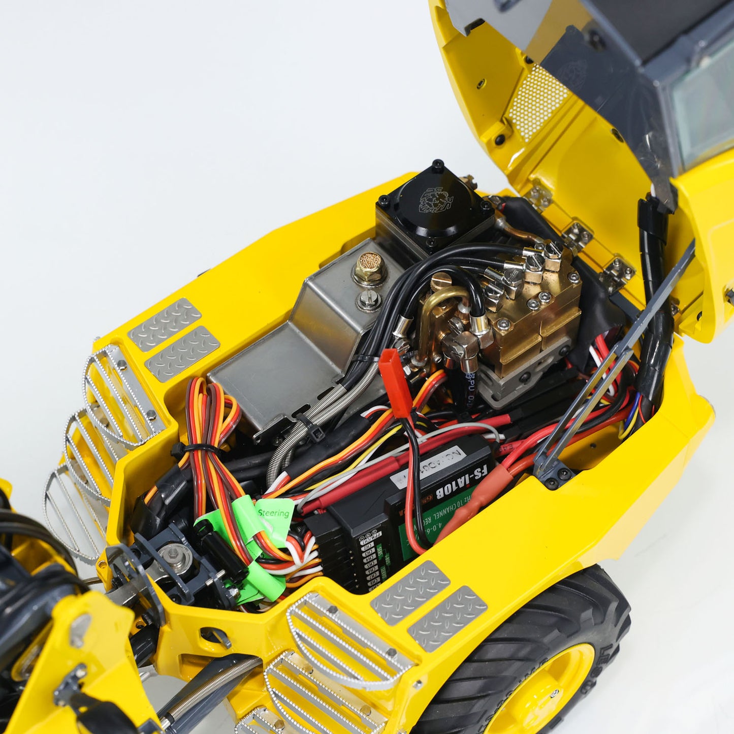 IN STOCK LESU AT1050 1/14 Metal RC Hydraulic Telescopic Arm Loader with FlySky I6S Radio Controller Fork Bucket Light Sound System