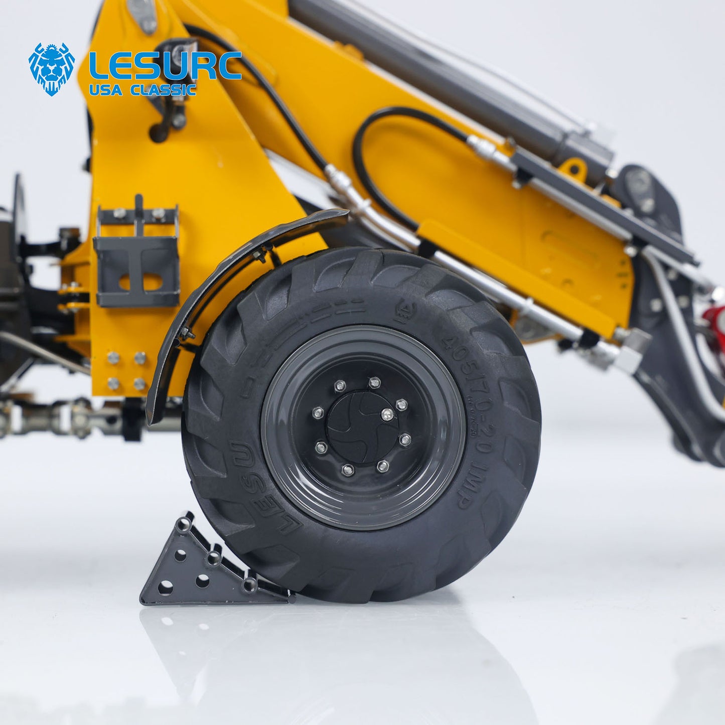 LESU AOUE AT1050 1/14 Metal 4X4 RC Hydraulic Telescopic Arm Loader Sound Light System Fork Bucket for Construction Vehicle Enthusiast