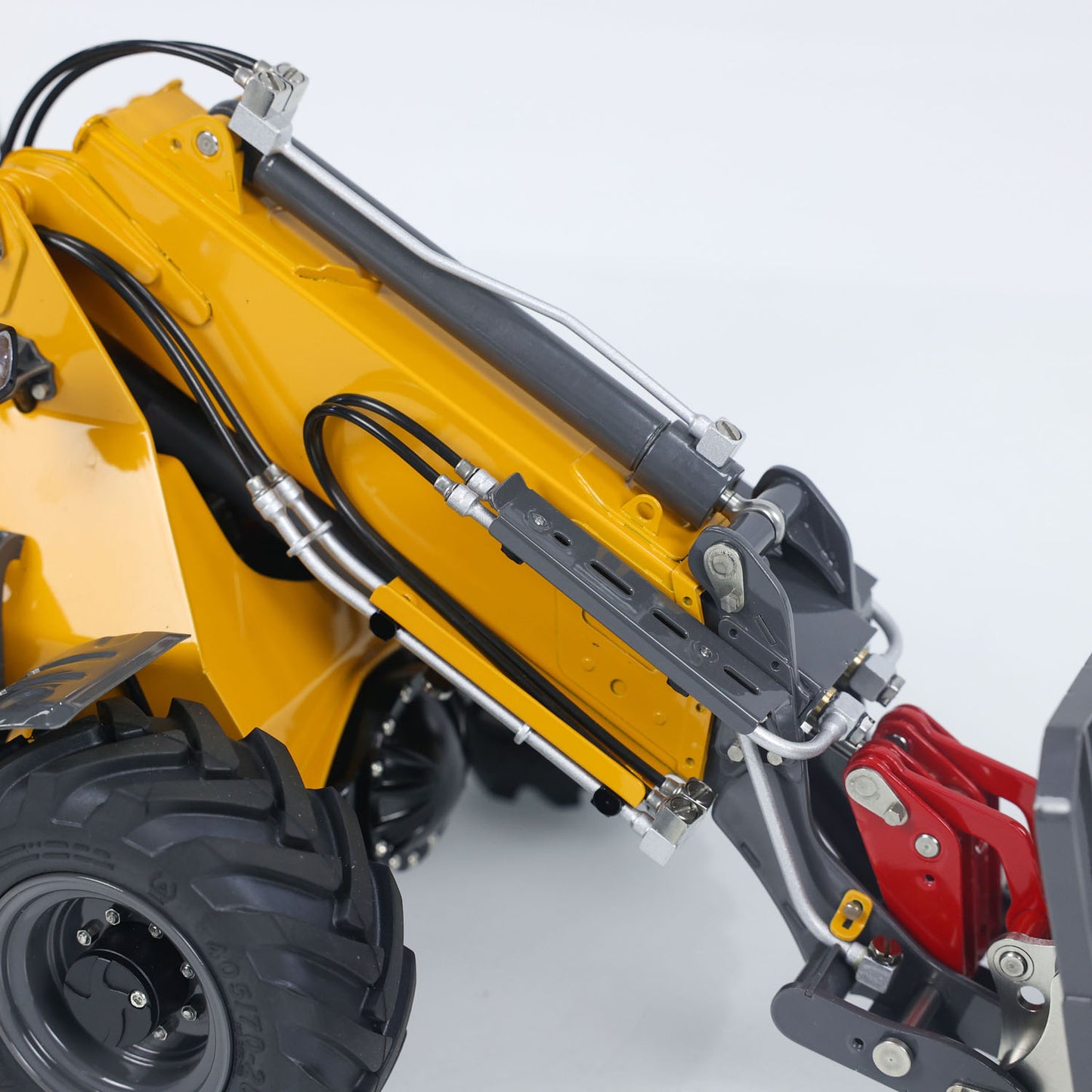 IN Stock LESU AT1050 1/14 RC Hydraulic Loader with Fork Telescopic Arm Light Sound System for Construction Vehicle Enthusiast