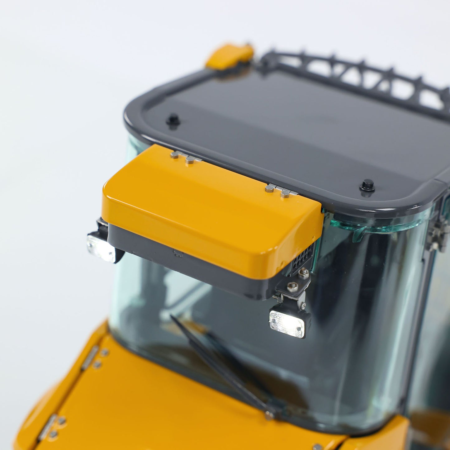IN Stock LESU AT1050 1/14 RC Hydraulic Loader with Fork Telescopic Arm Light Sound System for Construction Vehicle Enthusiast