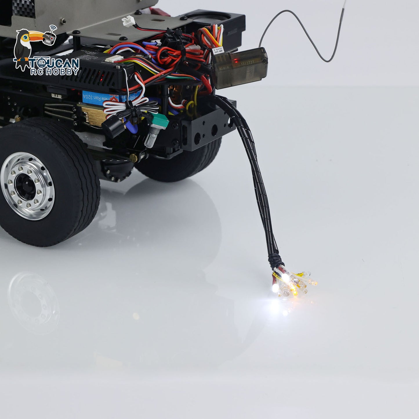 LESU 1/14 Metal RC Logging Truck Hydraulic Crane Tractor Lorry W/O FH16 Cabin Emulated Electric Car Light Sound 2Speed Grearbox