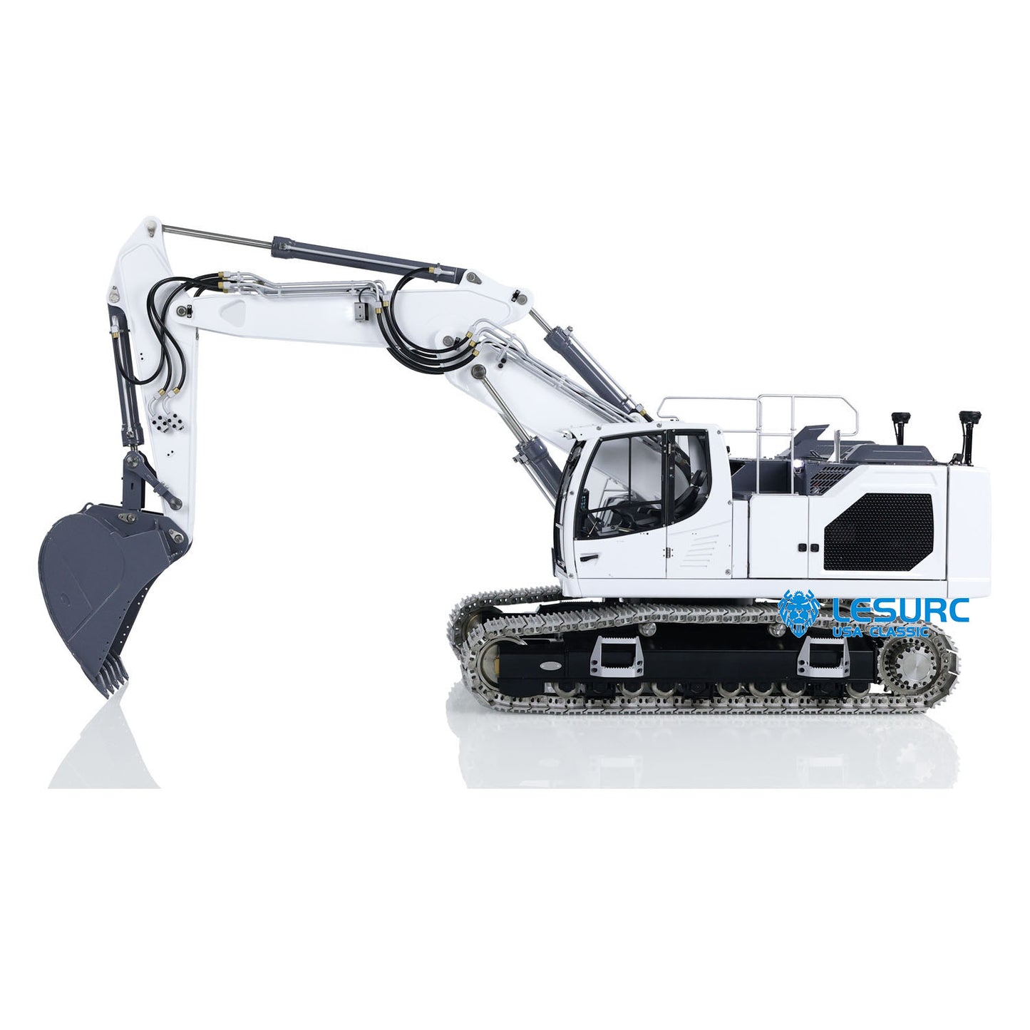 LESU Aoue-LR945 1/14 Metal RC Hydraulic Excavator B0017 3 Arms Digger Model with Light System for Construction Vehicle Model Hobbyists