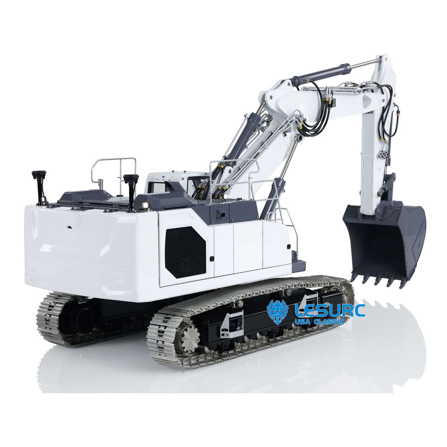 LESU Aoue-LR945 1/14 Metal RC Hydraulic Excavator B0017 RTR Digger with FlySky PL18EV Lite 7CH Valve Light System for Engineering Vehicle Enthusiast