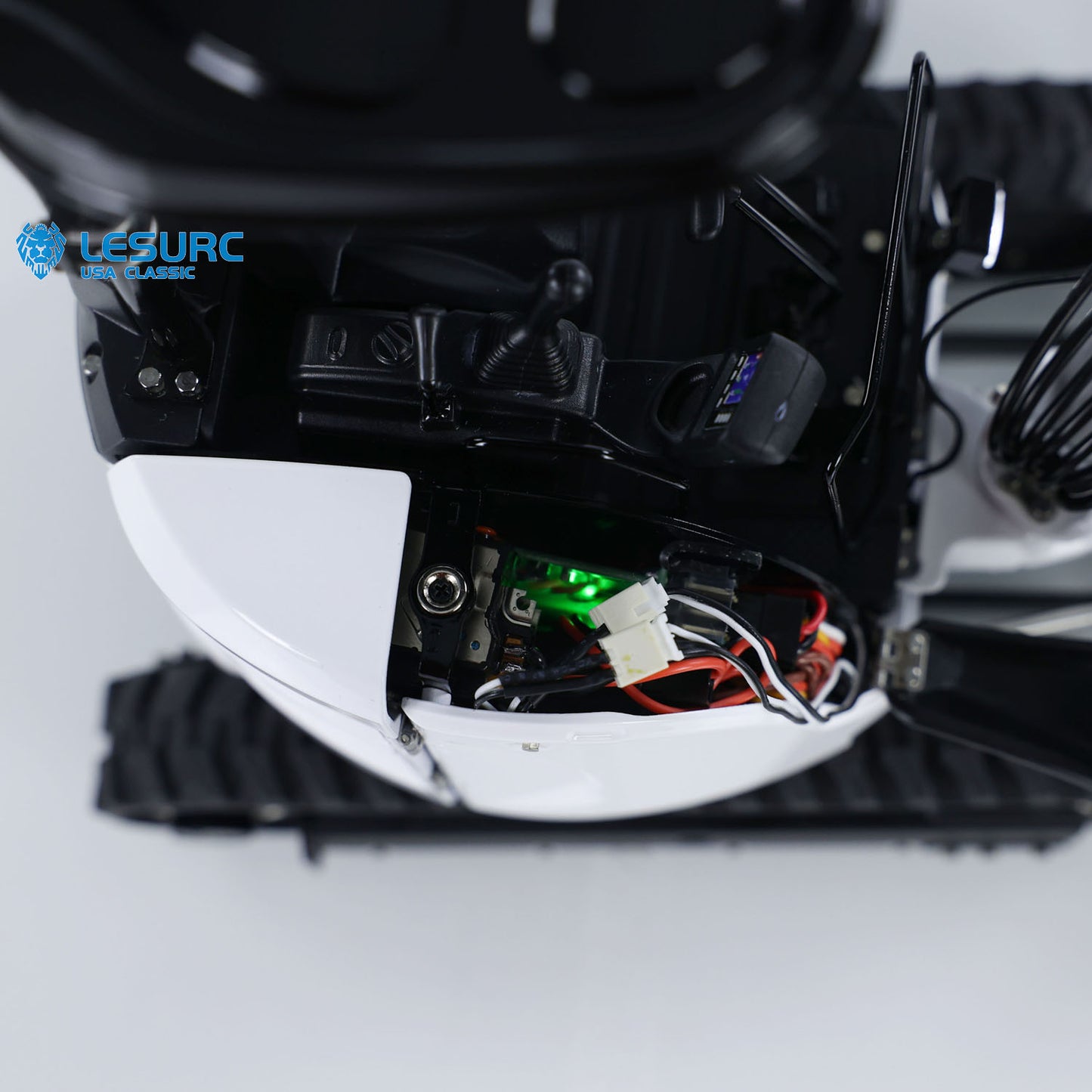 LESU PC30 1/14 Metal RC Hydraulic Excavator B0003 RTR 6CH Reversing Valve Mini Digger Brushless Rotary Drive Motor Sound & Light FrSky X14 Controller