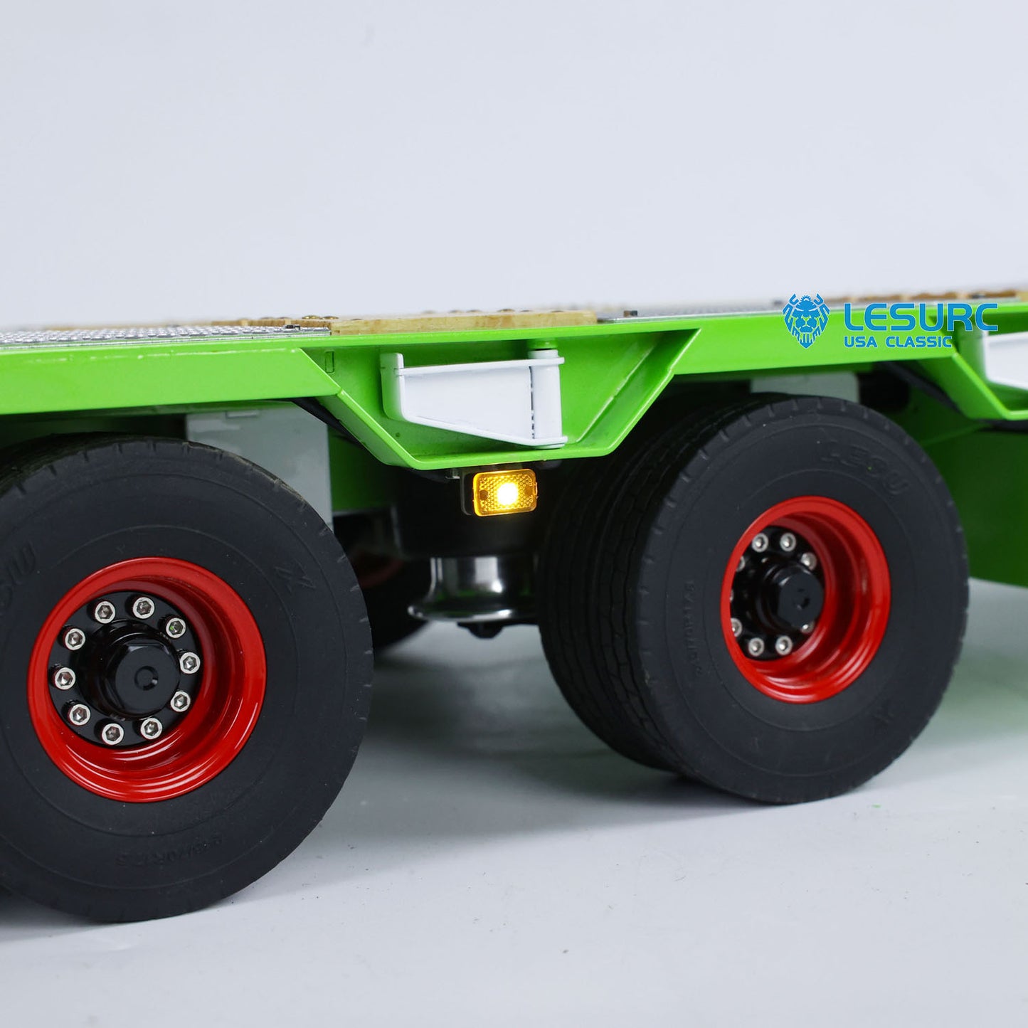 LESU A0020 1/14 Metal Lowboy Trailer 3Axle Chassis Hydraulic Lifting Tailgate Electric Landing Legs Light System for RC Tractor Truck Construction Model