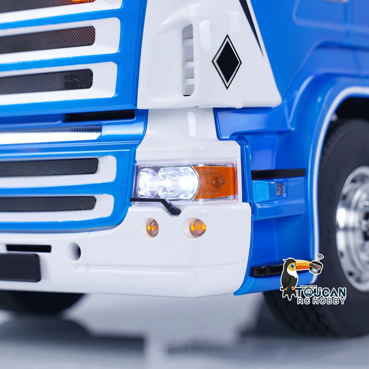 LESU 1/14 6x6 RC Tractor Truck Painted Assembled Radio Control Car Metal Chassis Hobby Model Optional Versions ESC Servo Motor