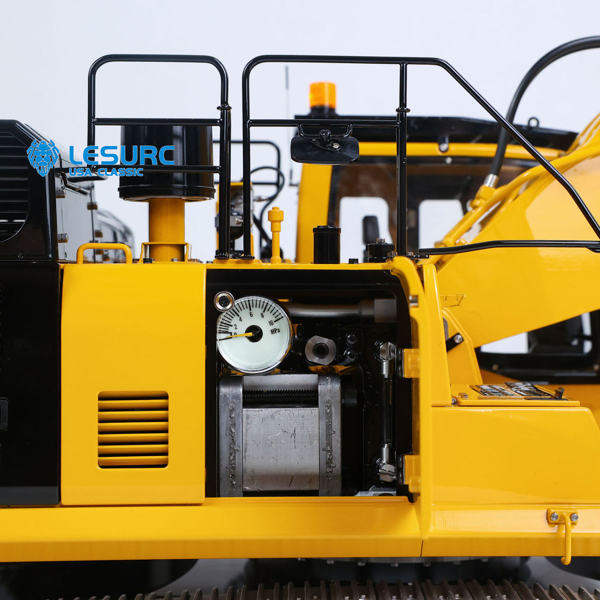 LESU PC500 1/14 RC Metal Excavator B0020 Model Hydraulic Crawler Digger with Rock Arm Light System 3CH Valve Brushless Motor ESC
