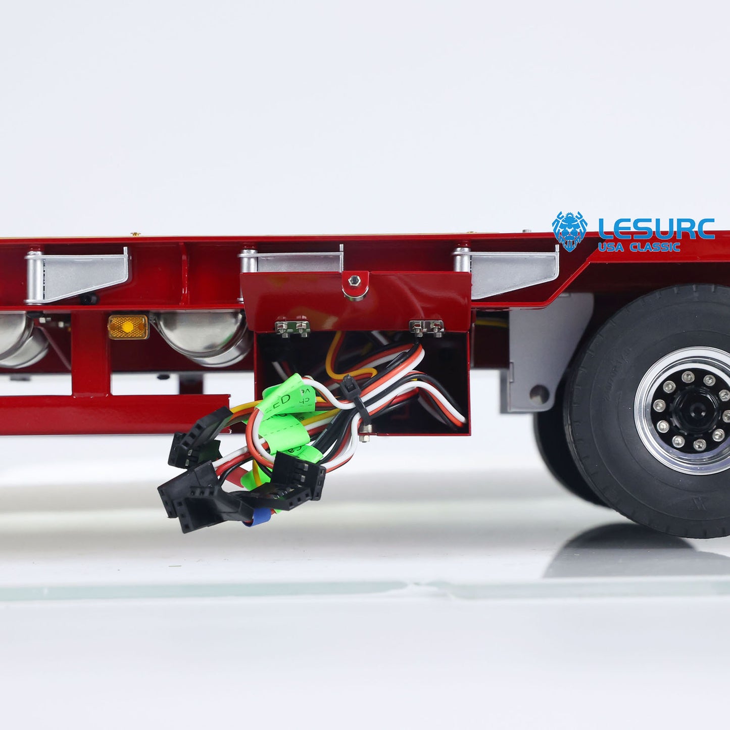 LESU A0020 1/14 Metal Lowboy Trailer 3Axle Chassis Hydraulic Lifting Tailgate Electric Landing Legs Light System for RC Tractor Truck Construction Model