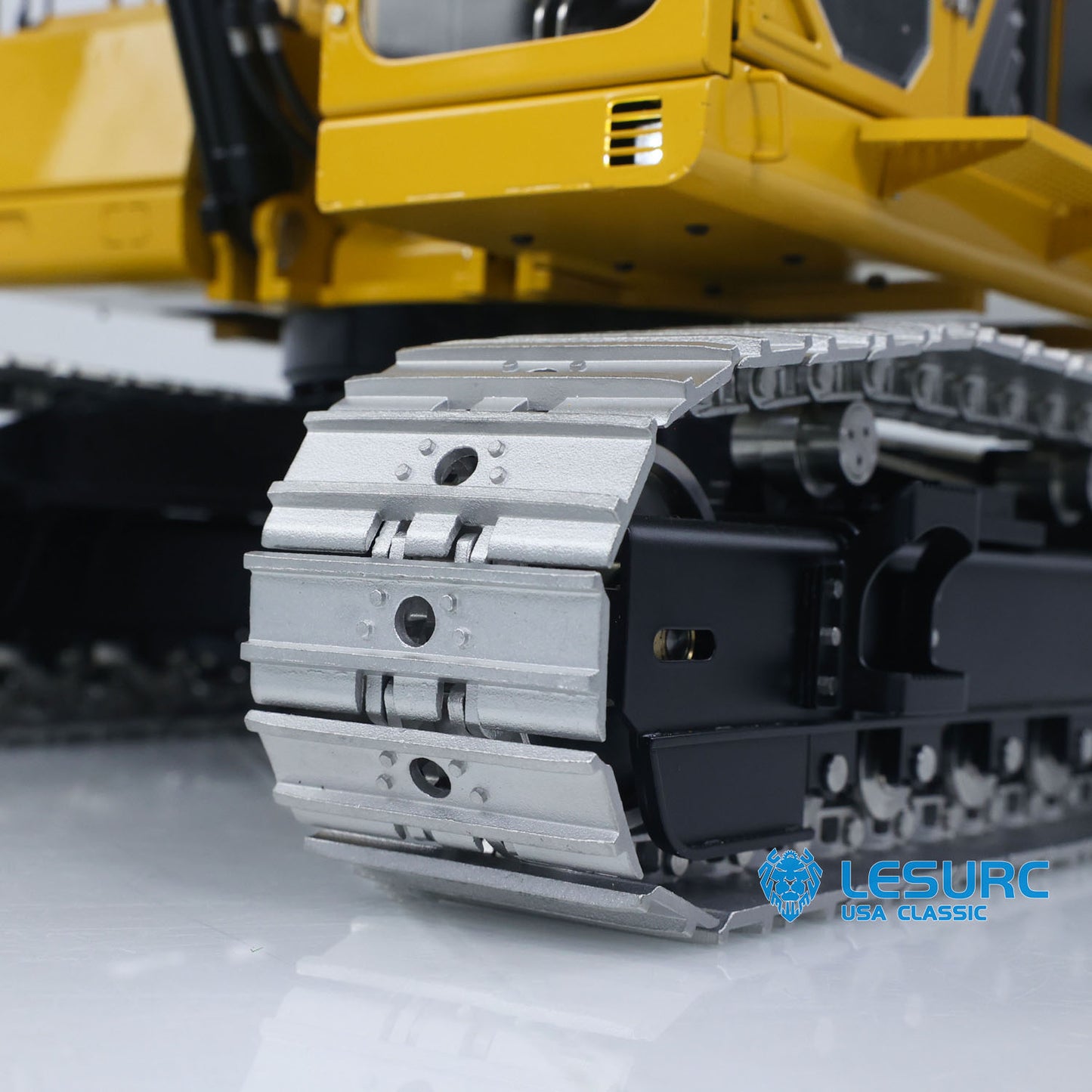 LESU C374F 1/14 Metal Hydraulic RC Excavator B0001 Unassembled Remote Control Heavy Digger 6CH Valve LCD Screen Light System