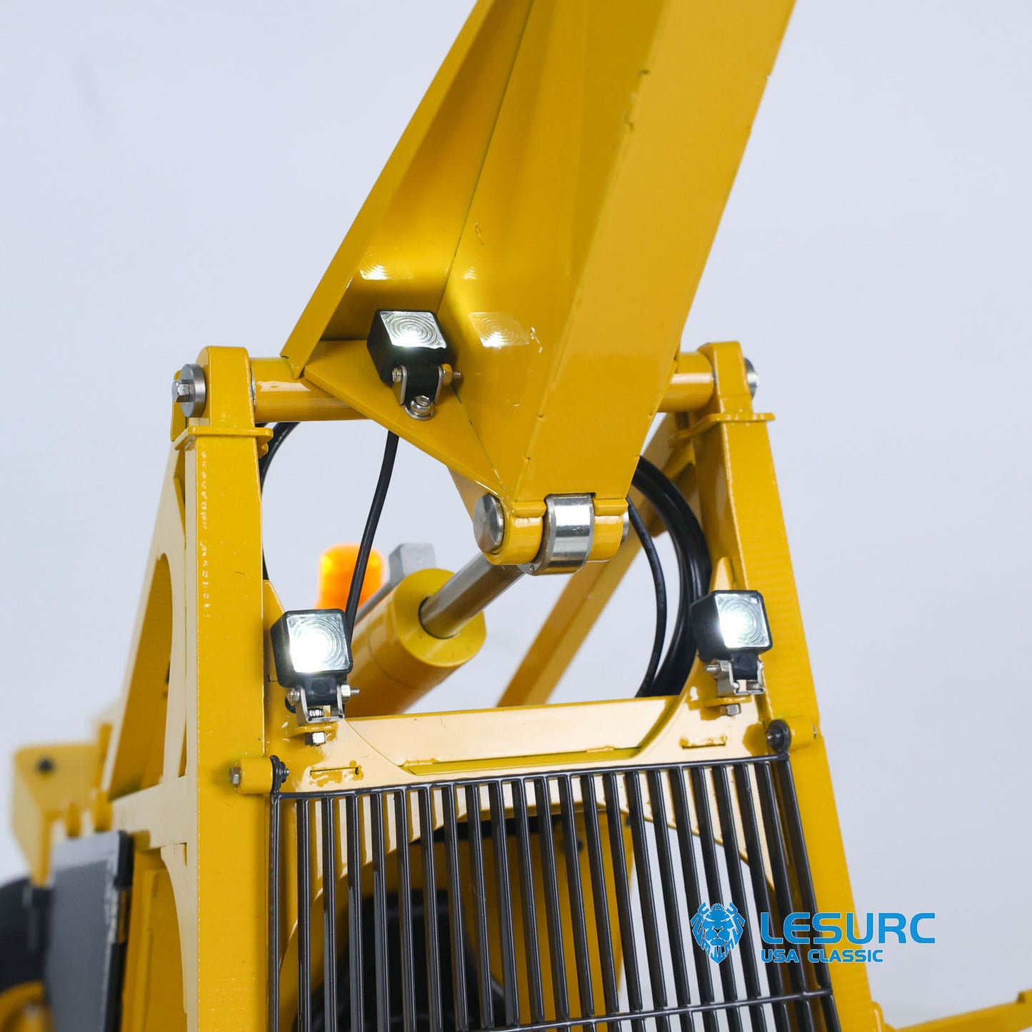 LESU Aoue 225A 1/14 Metal Hydraulic RC Log Loader A0019 with Timber Grapple 4CH Directional Valve Brushless Motor Sound Light System