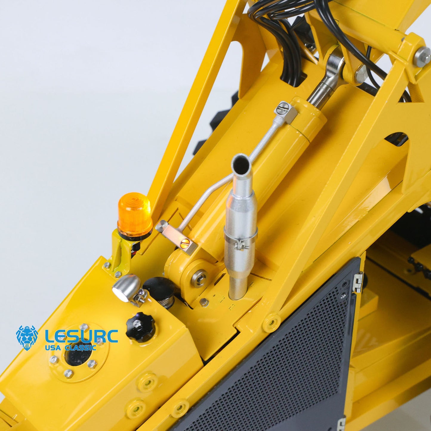 LESU Aoue 225A 1/14 Metal Hydraulic RC Log Loader A0019 with Timber Grapple 4CH Directional Valve Brushless Motor Sound Light System