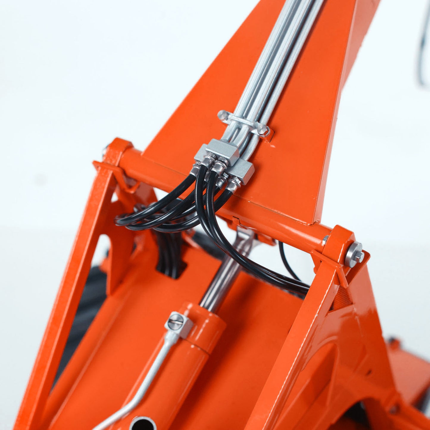 TOUCAN 1/14 RC Hydraulic Log Loader LESU AOUE 225A Remote Control Sugarcane Loader Grabber 4CH Valve RTR Model Battery Radio