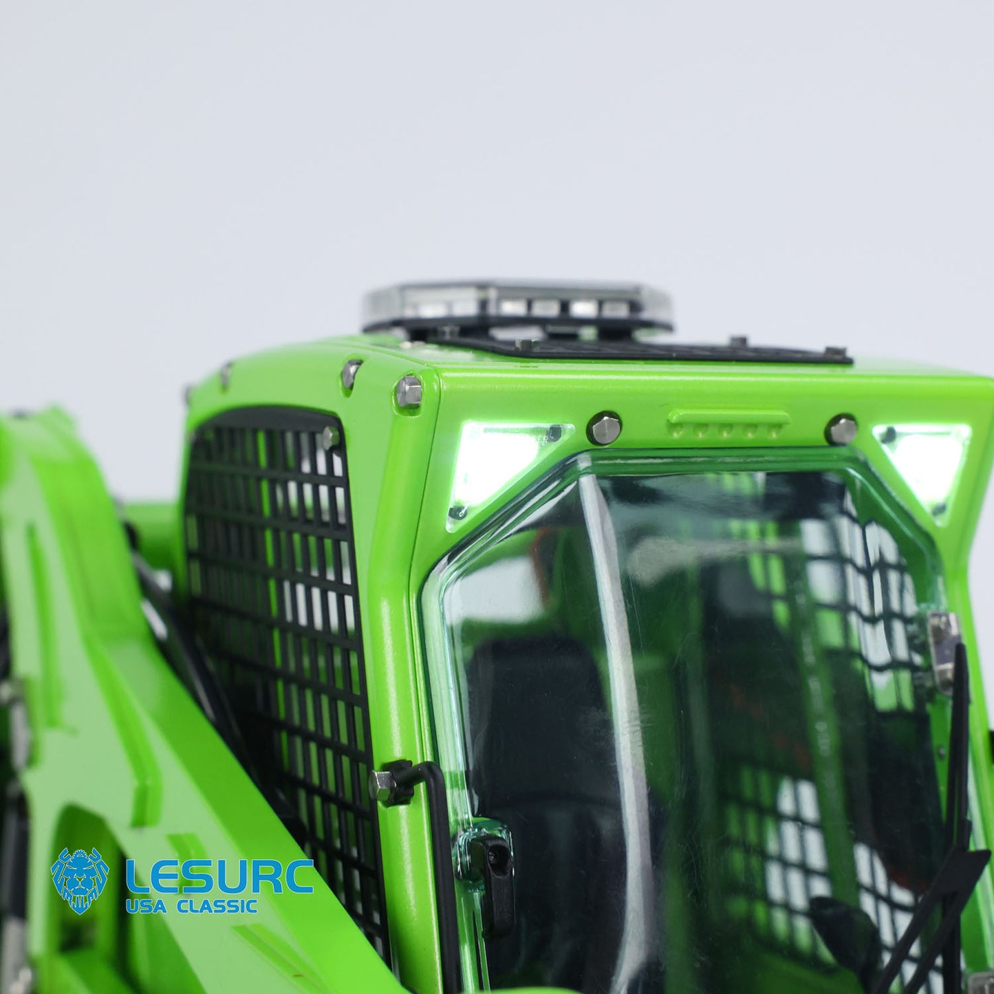 LESU AOUE LT5 1/14 Metal RC Skid-Steer Loader Hydraulic Construction Vehicle with Sound Light FlySky i6S Radio Controller for Model Enthusiast