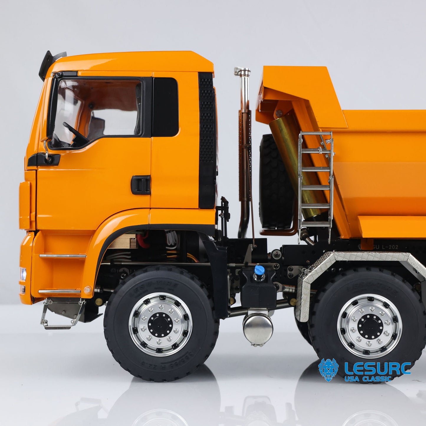 LESU RC Hydraulic Dumper Car 1/14 8x8 Metal Chassis Painted Customized Tipper Trucks I6S Radio Control