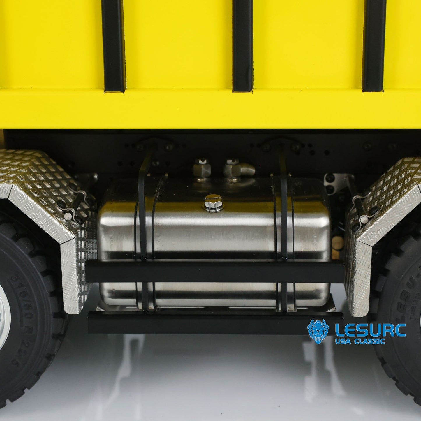 LESU K3363 Cabin 1/14 Metal 8x8 RC Hydraulic Dump Truck with 2 Speed Transmission FlySky I6S Radio System for Remote Control Construction Enthusiast