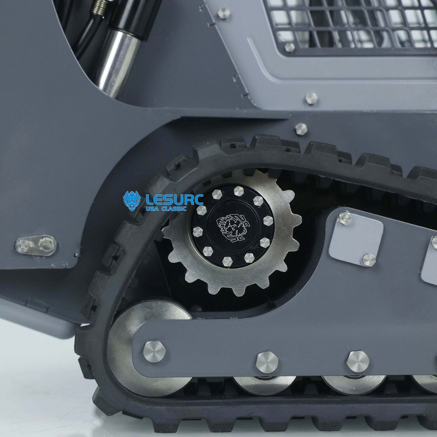 LESU Aoue LT5 1/14 Metal Hydraulic Tracked RC Skid-Steer Loader B0008 with I6S Radio Controller Light Sound System for Construction Vehicle Enthusiast