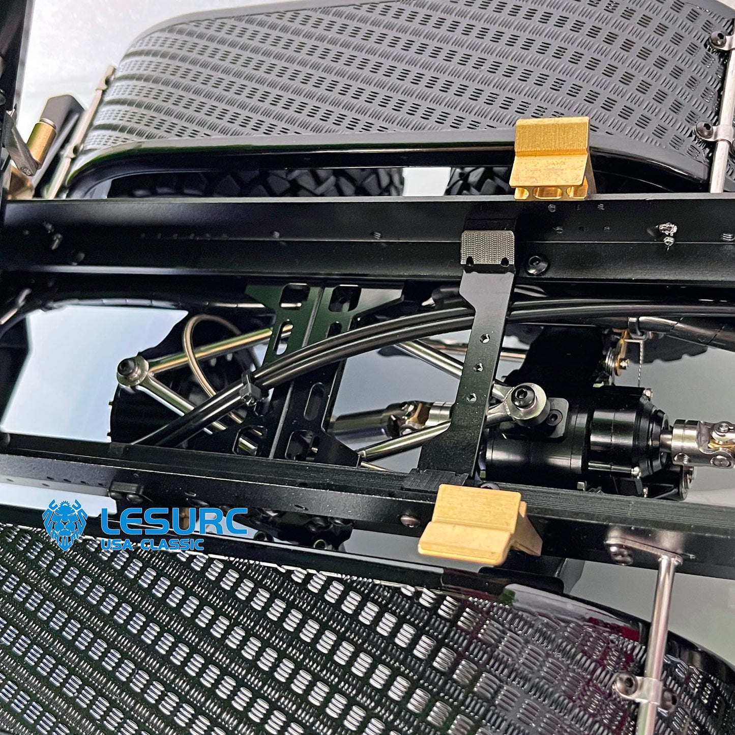 LESU Z0017 1/14 Metal 8X8 RC Roll On Off Dump Truck RTR with Hydraulic Crane FlySky Paladin PL18EV Radio System 2Speed Transmission Light Sound