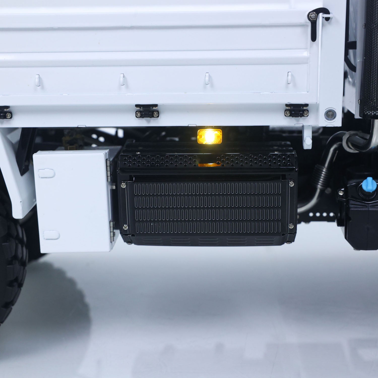 1/14 LESU U4023 ATV Off Road Model Motor Sound Light System Openable Door