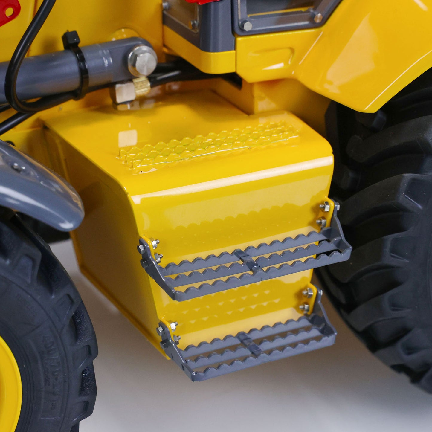 LESU AOUE BL71 1/14 4X4 Metal Hydraulic RC Backhoe Loader A0010 with Support Leg Light Sound System for Construction Vehicle Enthusiast