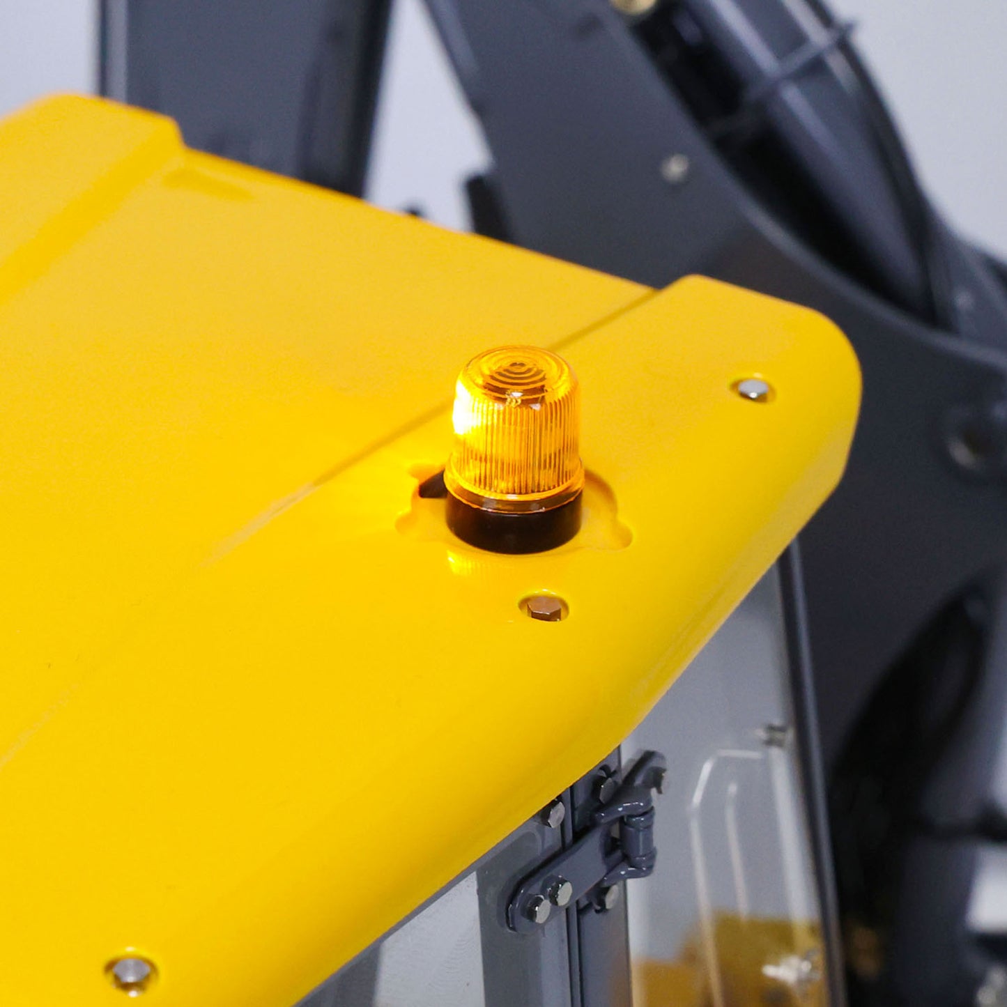 LESU AOUE BL71 1/14 4X4 Metal Hydraulic RC Backhoe Loader A0010 with Support Leg Light Sound System for Construction Vehicle Enthusiast