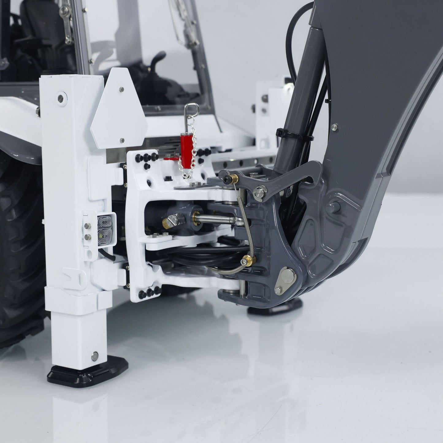 LESU AOUE BL71 1/14 4X4 Metal Hydraulic RC Backhoe Loader A0010 with Support Leg Light Sound System for Construction Vehicle Enthusiast
